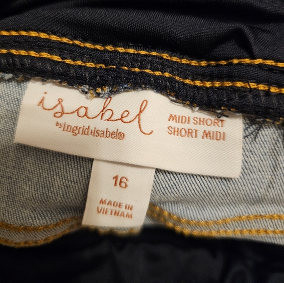 NEW Isabel maternity ingrid and Isabel target maternity jean blue shorts - Picture 8 of 9
